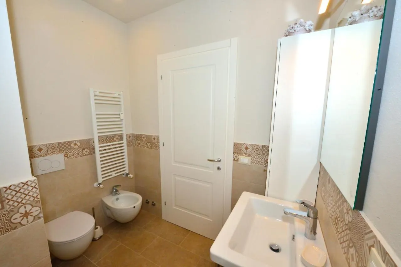 Roommo Monte Oliveto Florence 0*,  Italy