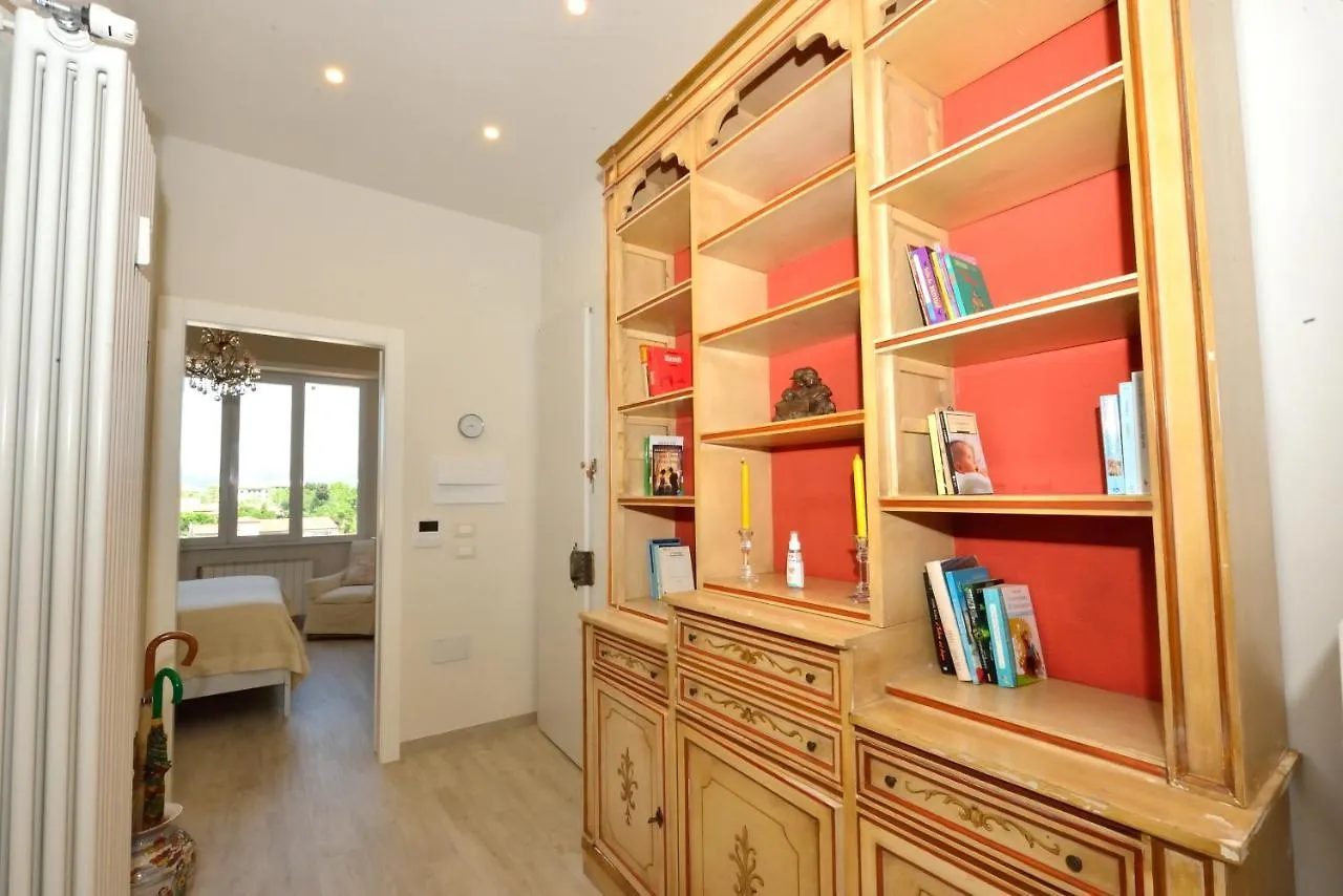 Roommo Monte Oliveto Florence 0*,  Italy