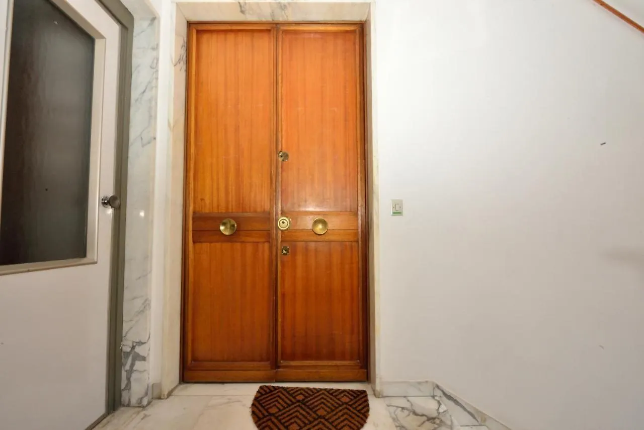 Roommo Monte Oliveto Florence 0*,